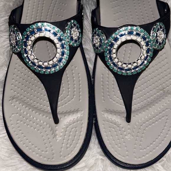 Crocs - Picture 7 of 11